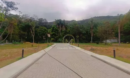 Oportunidade imperdível! Terrenos à venda em Condomínio no Carangola.
