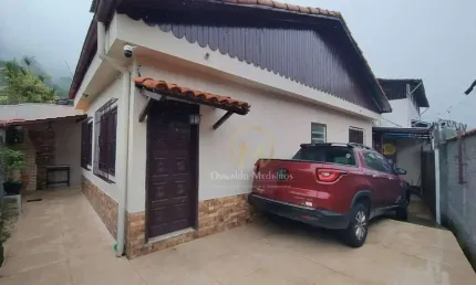 Casa com 3 dormitórios à venda, 60 m² por R$ 495.000,00 - São Sebastião - Petrópolis/RJ