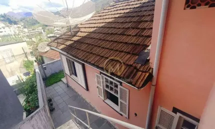 Excelente oportunidade! casa com anexo em vila tranquila e familiar no bingen.