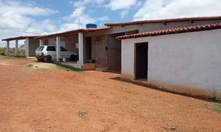 Fazendinha 11.5 hc. top de luxo na região de monte alegre