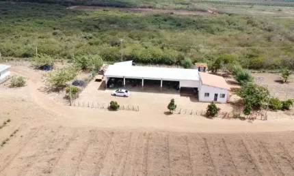 fazendo com 50 hectares estrutura e rica em água desmatada