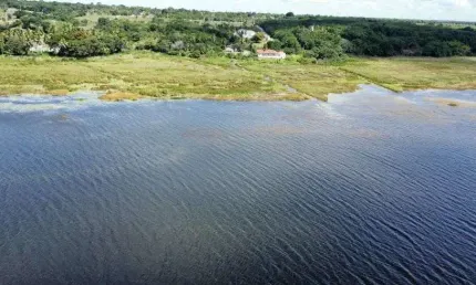 excelente área com 90 mil metros ( 9 hectares) nas margens da lagoa de extremoz-RN