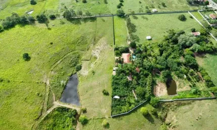 belíssima fazenda com 37.667 hectares em comum município de Monte Alegre