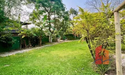 Terreno de 360 m² a 350 m da Praia da Ferrugem, Garopaba/SC