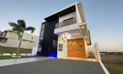 Sobrado com 4 quartos à venda, 210 m² - Parque Tauá - Cond. Aranguá - Londrina/PR