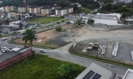 Imóvel comercial no costa e silva com 0 quartos para locação, 9217 m²