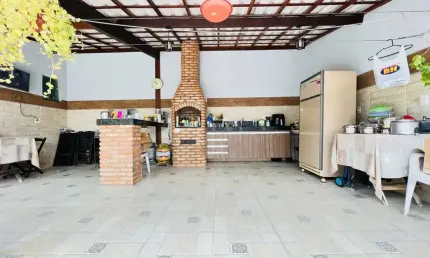 Linda casa pra morar na mooca, um dos melhores bairros de são paulo.