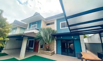 Casa triplex com 270 m², armários e ar (semi mobiliada) em condomínio de alto padrão do Recreio dos Bandeirantes