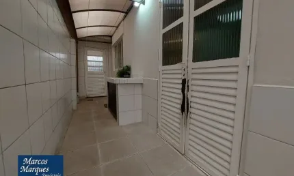 Casa com 3 quartos à venda no Embaré, Santos 