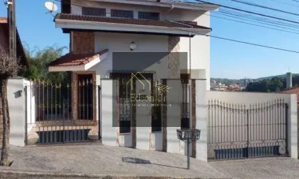 Casa com 3 quartos à venda no Jardim Salessi, Itatiba 