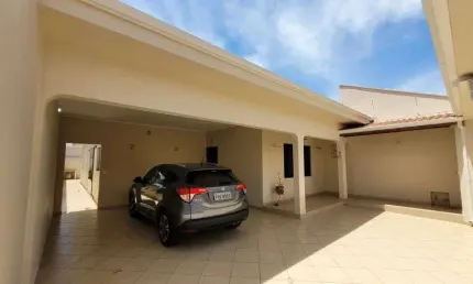 Casa com 3 quartos à venda na Vila Independência, Limeira 