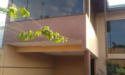 Sobrado à venda 3 quartos, 1 suite, 3 vagas, 210m², jardim panorama, salto -