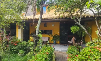 Excelente casa a venda 4 quartos em meio a natureza com segurança e tranquilidade.