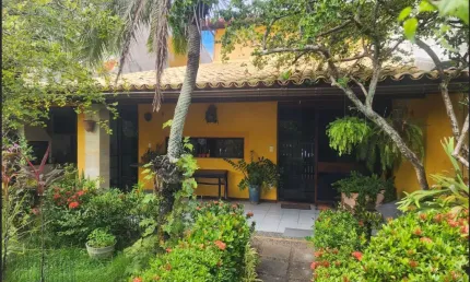 Excelente casa a venda 4 quartos em meio a natureza com segurança e tranquilidade.