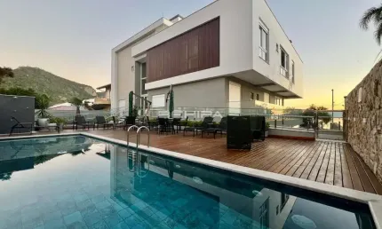 Apartamento 3 suítes beira mar à venda – canto grande sc