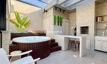 Cobertura 3 suítes com jacuzzi vista mar à venda mariscal sc