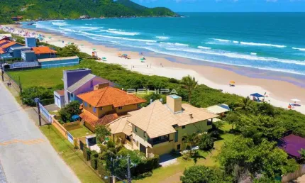Casa beira mar 16 pessoas 6 dormitórios praia mariscal