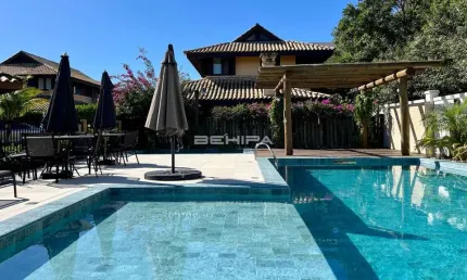 Casa em condomínio de luxo beira-mar à venda – mariscal, sc