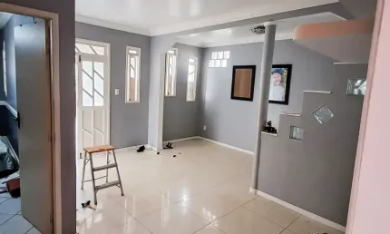 Casa bem localizada na fazenda grande 3, uma térrea e outra primeiro andar, o valor é por unidade