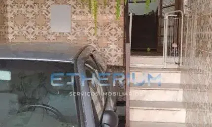Casa com 3 qurtos anenda no vila industrial,campinas