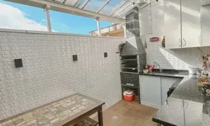 Sobrado para venda possui 130 metros quadrados com 3 quartos em centro - são sebastião - sp
