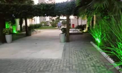 Vendo apto de 3 qtos de 74m²,  com suíte, varanda e vaga - Centro - Itaboraí/RJ
