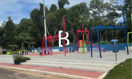 Terreno à venda na rua avenida berta fernandes martins antunes, 23, jardim vitória, macaé, 200 m2 por r$ 160.000