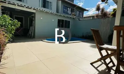 Casa com 3 quartos à venda na rua itaipu, 15, praia do pecado, macaé, 150 m2 por r$ 1.600.000