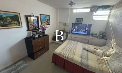 Casa com 2 quartos à venda na rua rua camil tanos, 19, praia campista, macaé, 10 m2 por r$ 1.300.000