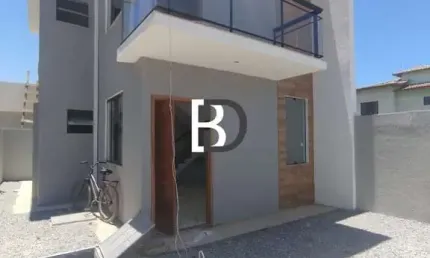 Casa com 2 quartos à venda na avenida dos bandeirantes, 20, verdes mares, rio das ostras, 10 m2 por r$ 320.000