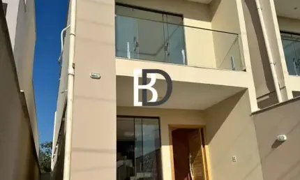 Casa com 3 quartos à venda na rua yolanda cardoso, 15, vale das palmeiras, macaé, 130 m2 por r$ 690.000