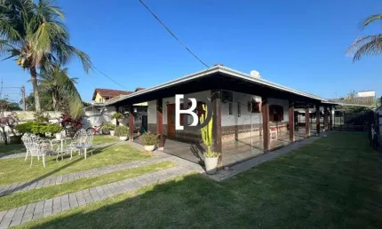 Casa com 3 quartos à venda na rua beira canal, 10, extensão do bosque, rio das ostras, 220 m2 por r$ 950.000