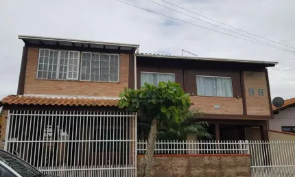 Casa Sobrado em Praia de Armação do Itapocorói, Penha/SC