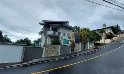 Casa com 3 quartos à venda no Centro, Gaspar 