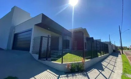 Casa com 3 quartos à venda no Centro, Arapongas 
