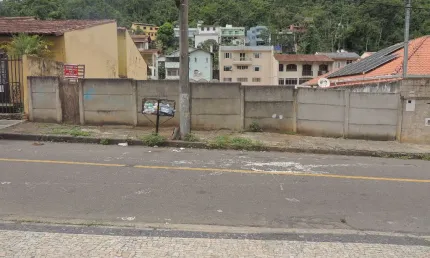 Terreno à venda na Rua Doutor Jamil Altaf, 00, Vale do Ipê, Juiz de Fora