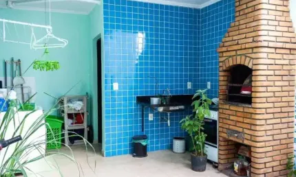Excelente oportunidade de investimento em são paulo-sp: casa à venda na vila leonor, com 2 quartos, 2 salas, 1 banheiro, garagem e 94m².