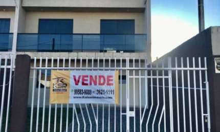 Casa com 4 quartos à venda no Centro, Colombo  por R$ 900.000