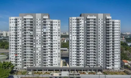 Apartamento 3 quartos, quintal e 2 vagas condomínio Con Viva