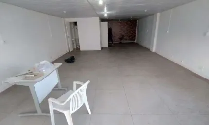 Sala 70m² - 2 banheiros - frente - centro de duque de caxias