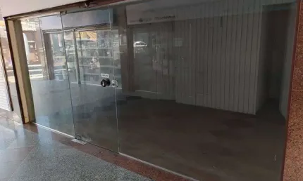 Loja duplex 32m² - 1 banheiro - centro de duque de caxias