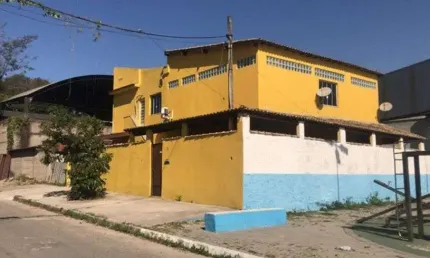 Vendo casa duplex 8 qtos - 10 vagas - churrasqueira - ouro preto - caxias