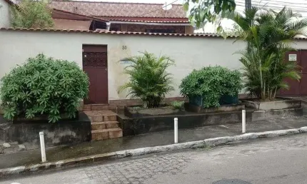 Casa 4 quartos(suite)-3 vagas-pisicina- churrasqueira-p. lafaiete-duque de caxias