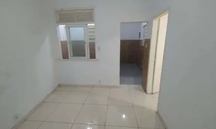 Alugo espaço 44m² - 1 banheiro - 25 de agosto - duque de caxias - rj