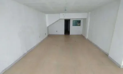 Alugo loja 50m²- 2 banherio - cozinha - sem luvas - centro de duque de caxias