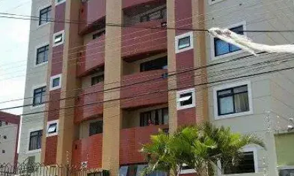 Apartamento à venda no Edifício Montserrat no Centro