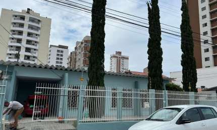Casa com 3 quartos à venda na Rua Menina Rosana da Silva, 230, São João, Itajaí