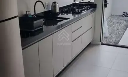 Casa geminada Mobiliada 2 dormitórios sendo 1 suíte