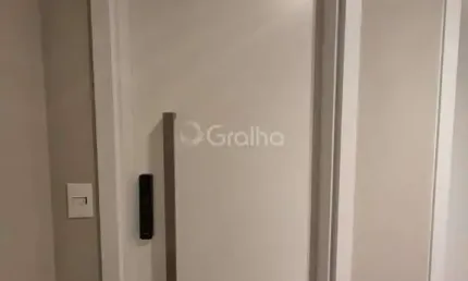 Apartamento vista mar 2 quartos sendo 1 suíte e 2 vagas no kobrasol