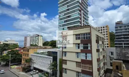 Edifício bahia de todos os santos - 2 quartos sendo 1 suíte - 70m² - vista avenida e camarote carnaval-  frente a praia- à venda na barra